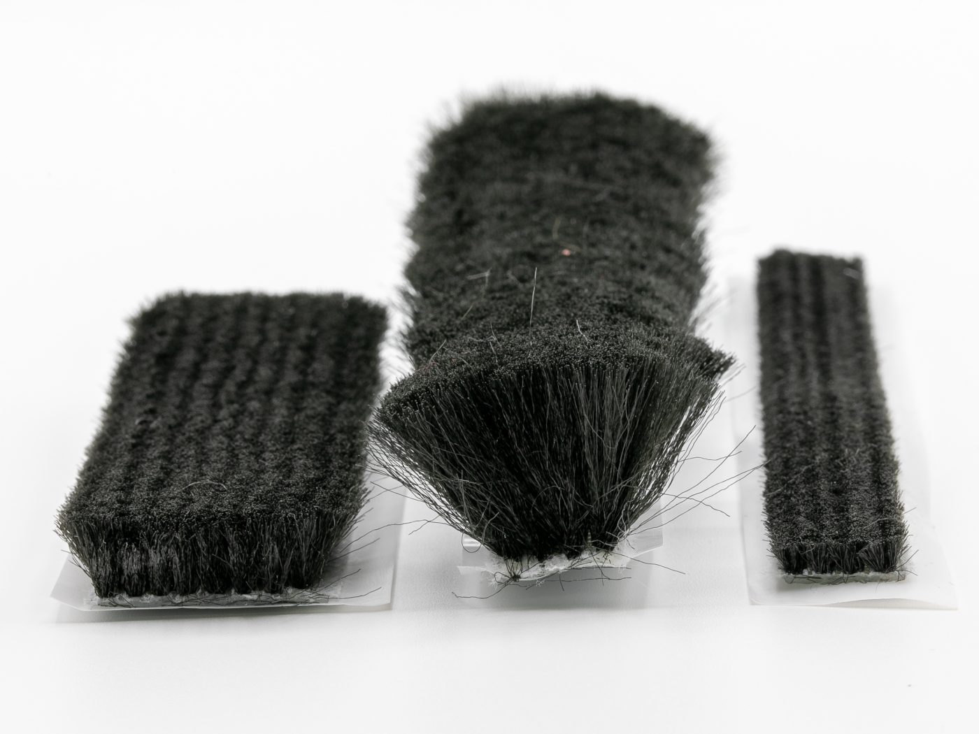 ULTRA BEND® Dust Plug Ultrafab Sealing Weatherstripping Products